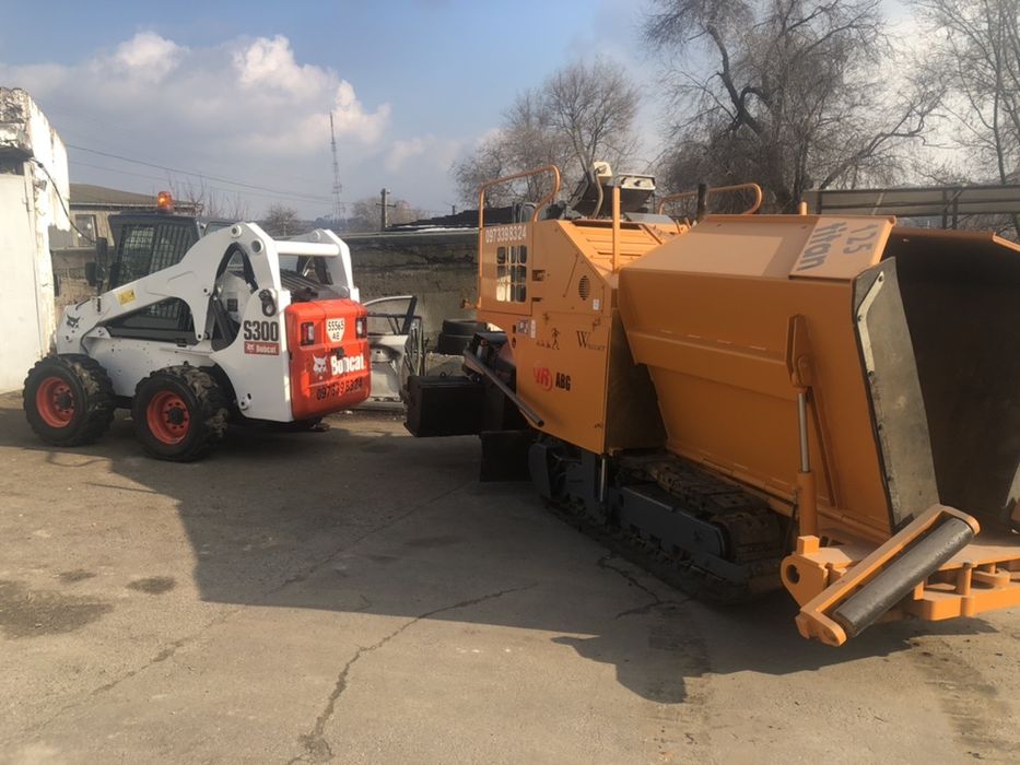 Аренда услуги асфальтоукладчика