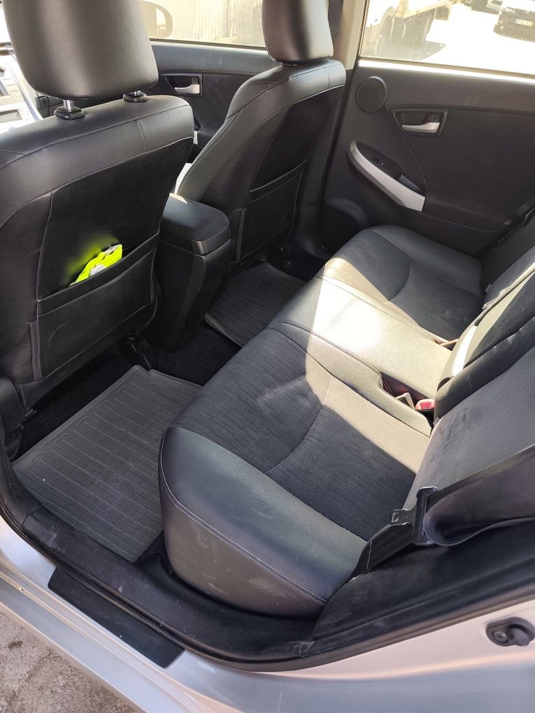 Toyota Prius de 2012 fácil reparação