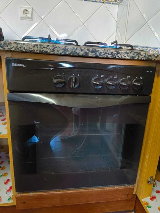 Placa a gaz e forno elétrico marca Balay