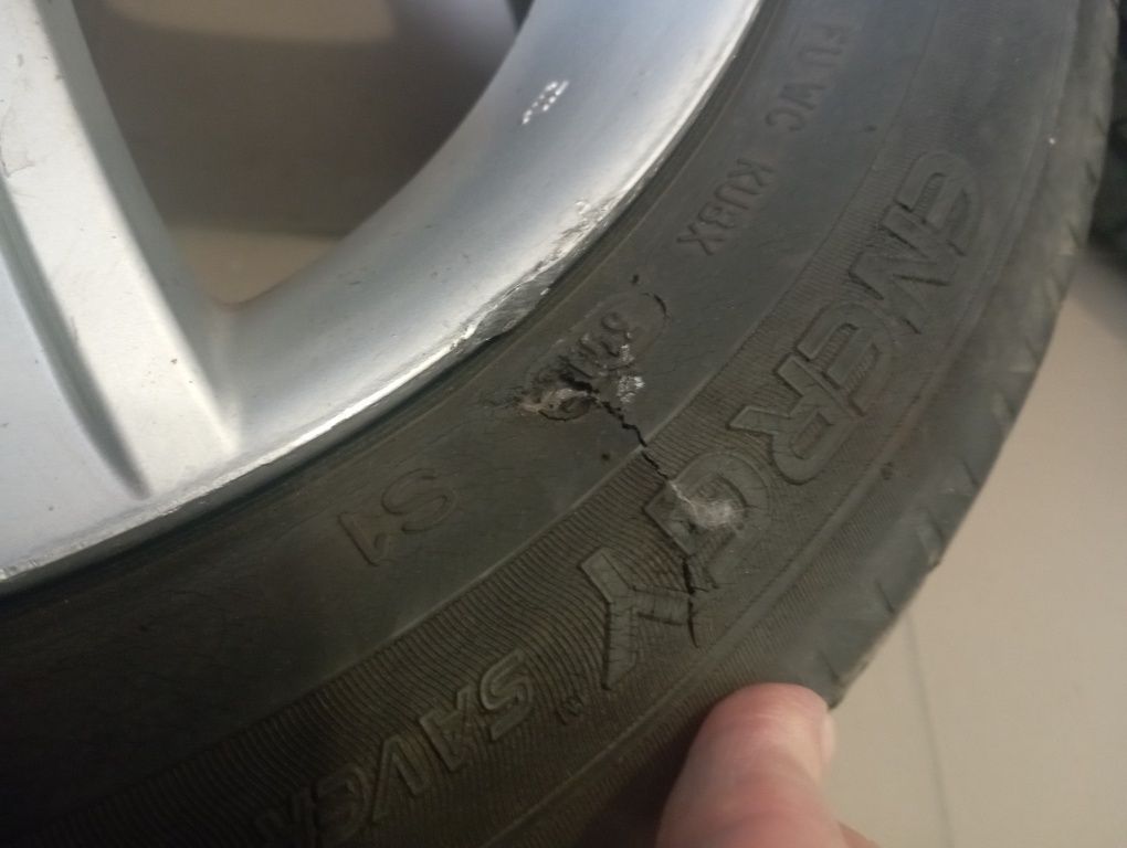 Продам фирменные диски с авто Мазда 16".