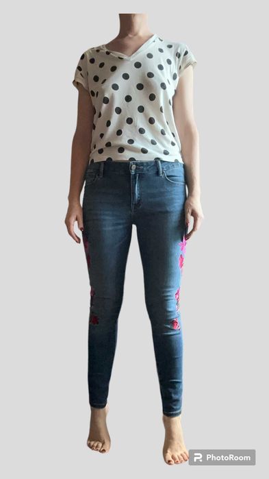 Джинси з вишивкою квітів вузькі