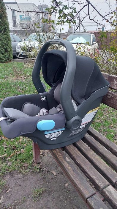 Терміново! Автокрісло-люлька UPPAbaby MESA (зроблена в США)