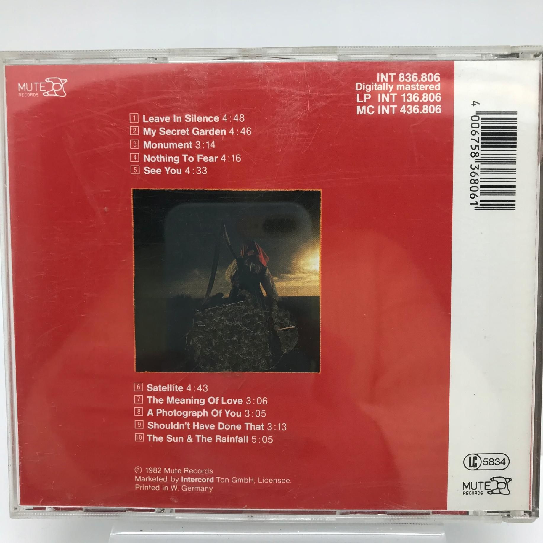 cd - depeche mode - a broken frame