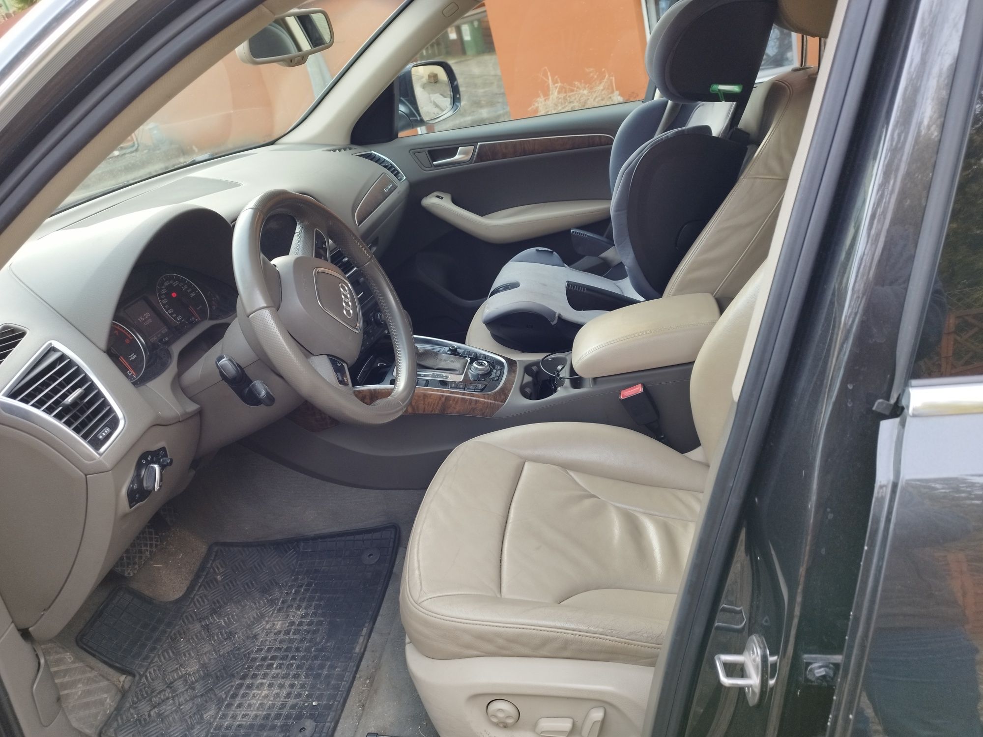 Audi Q5  2.0 TFSi  Automat