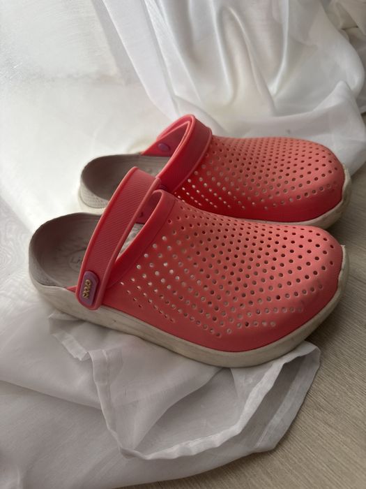 Крокси на ногу 23.5 см