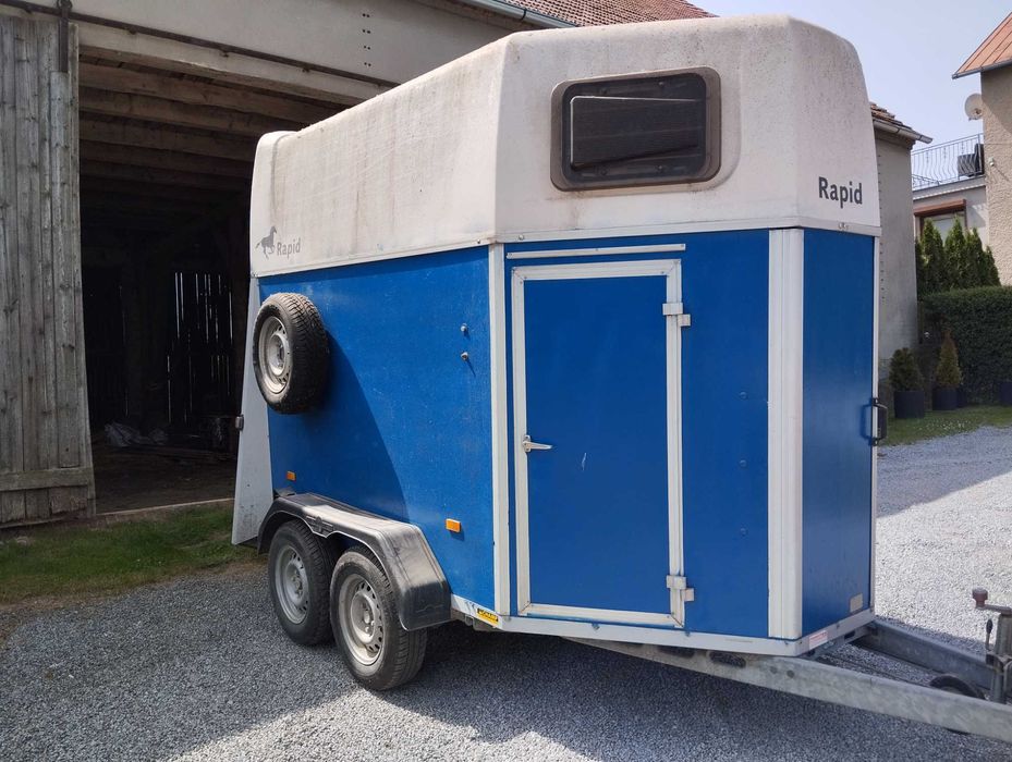 przyczepa do przewozu koni humbaur 2000 rok 2004