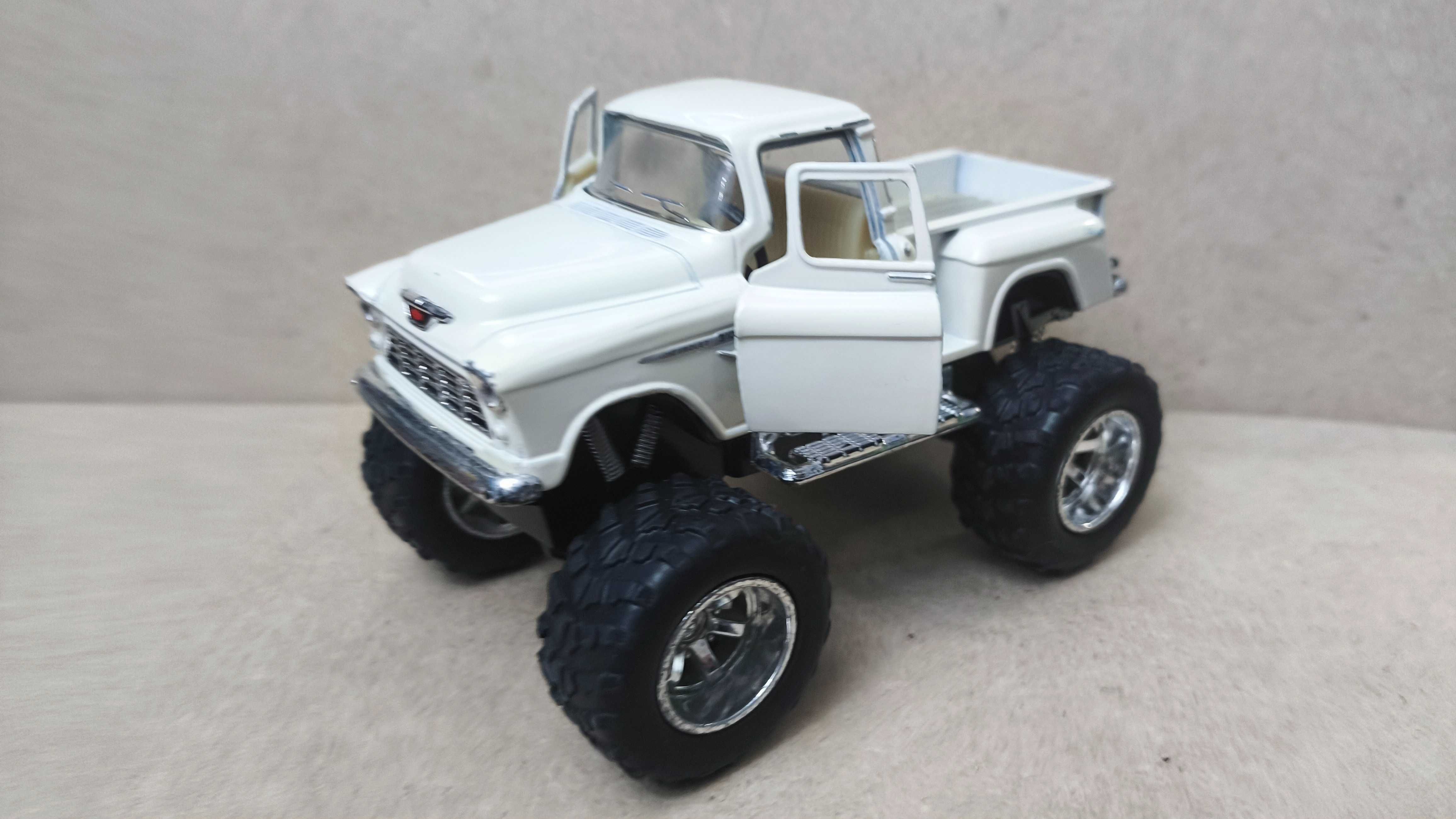 Машинка Chevy Stepside Pick-up 1955 (Off Road) 1.32 Kinsmart KT 5330