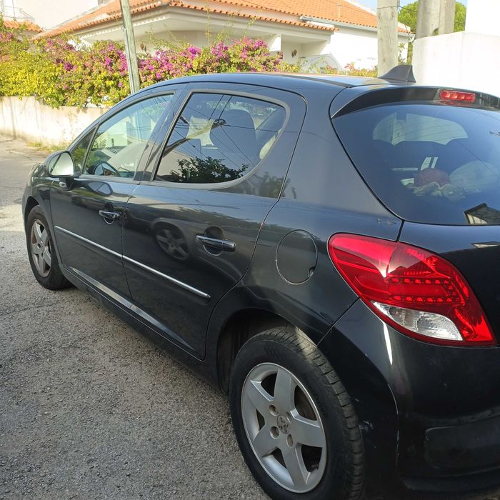 PEUGEOT 207 Versão Sportium