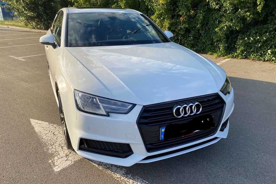 Продам Audi A4 2019 года