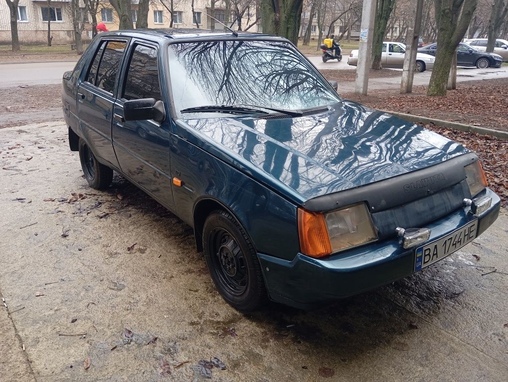 ЗАЗDaewoo Славута 1103 ,нова  гума,не гнила