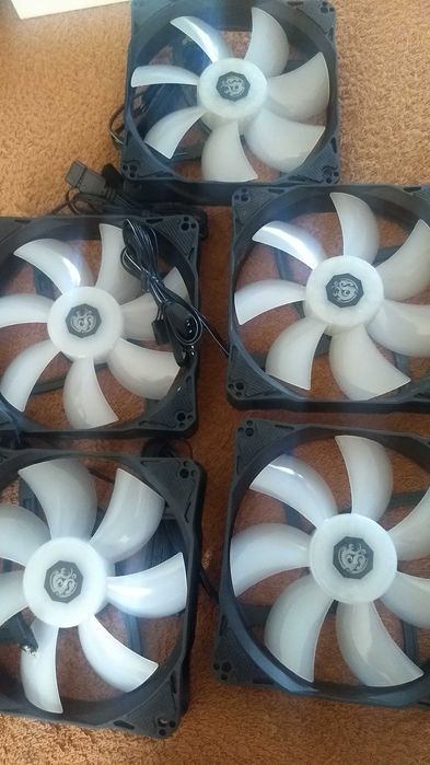 Продам вентиляторы  rgb Cooler Master MasterFan