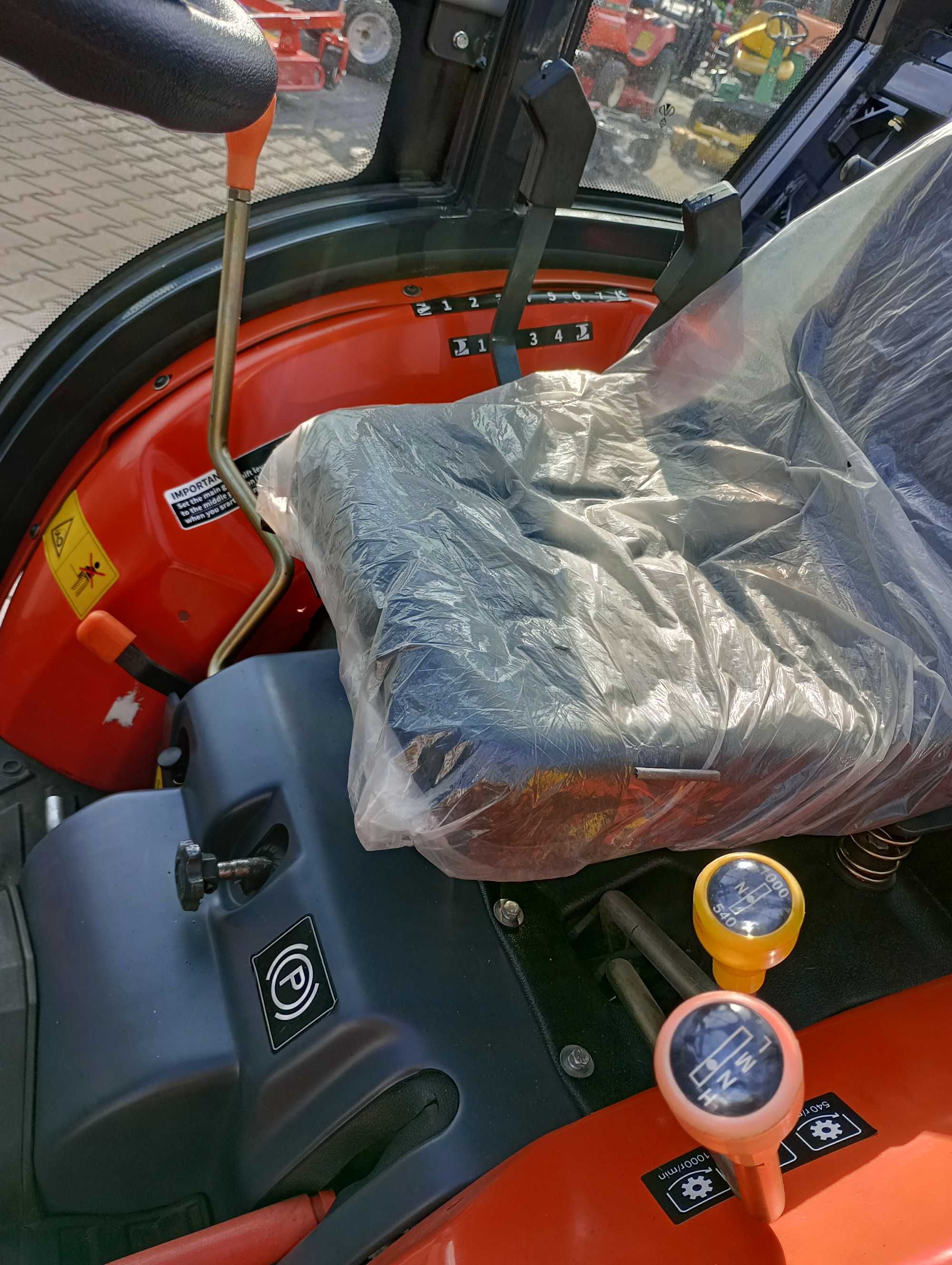 Nowy traktor ciągnik Prokmar 25KM 4x4, Kabina , jak Ursus , Kubota LS