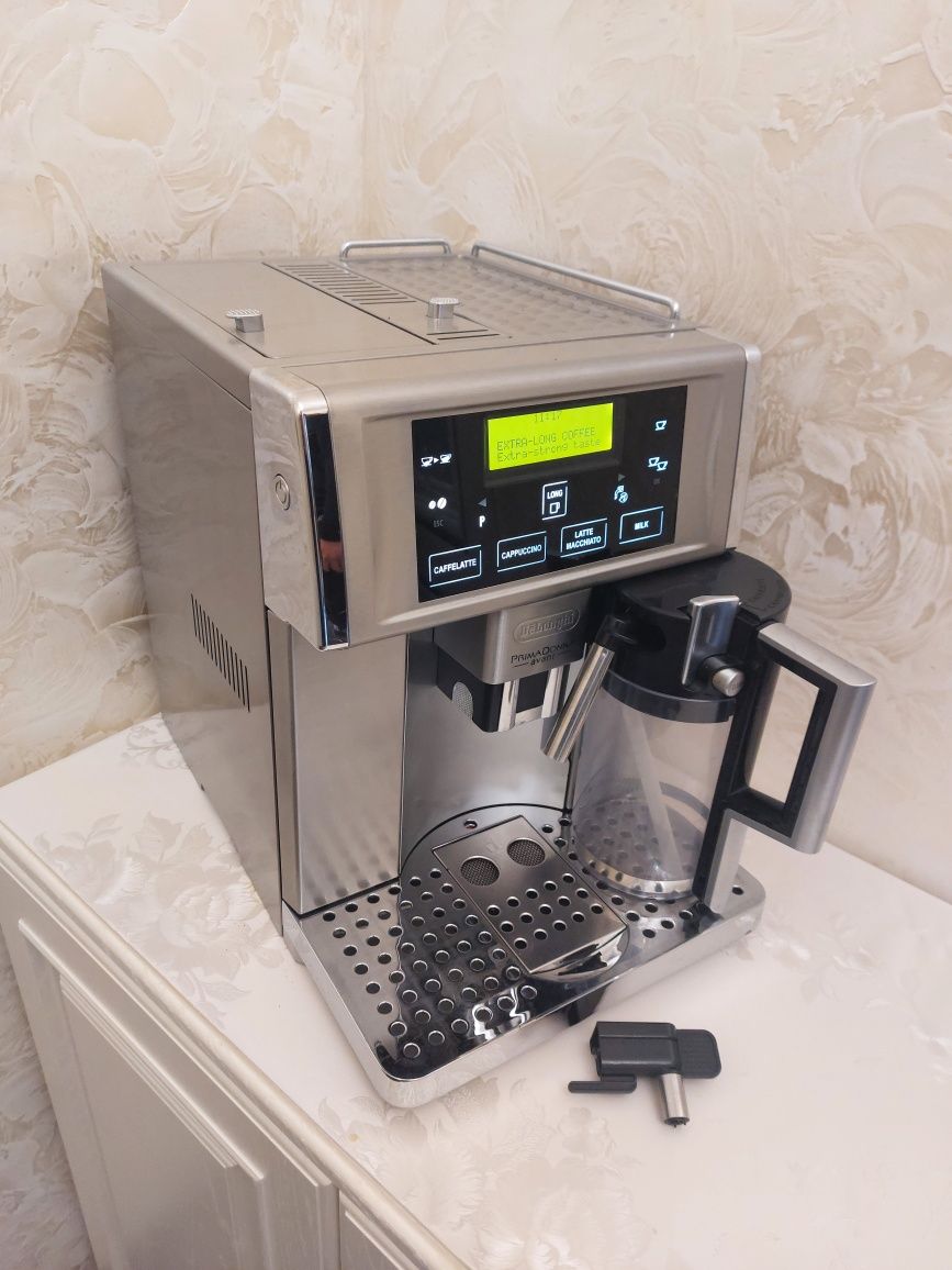 Кавоварка DeLonghi PrimaDonna ESAM Avant