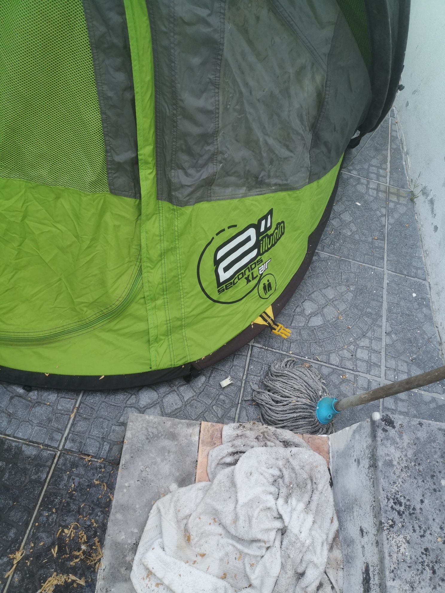 Tenda de campismo Quechua illumin