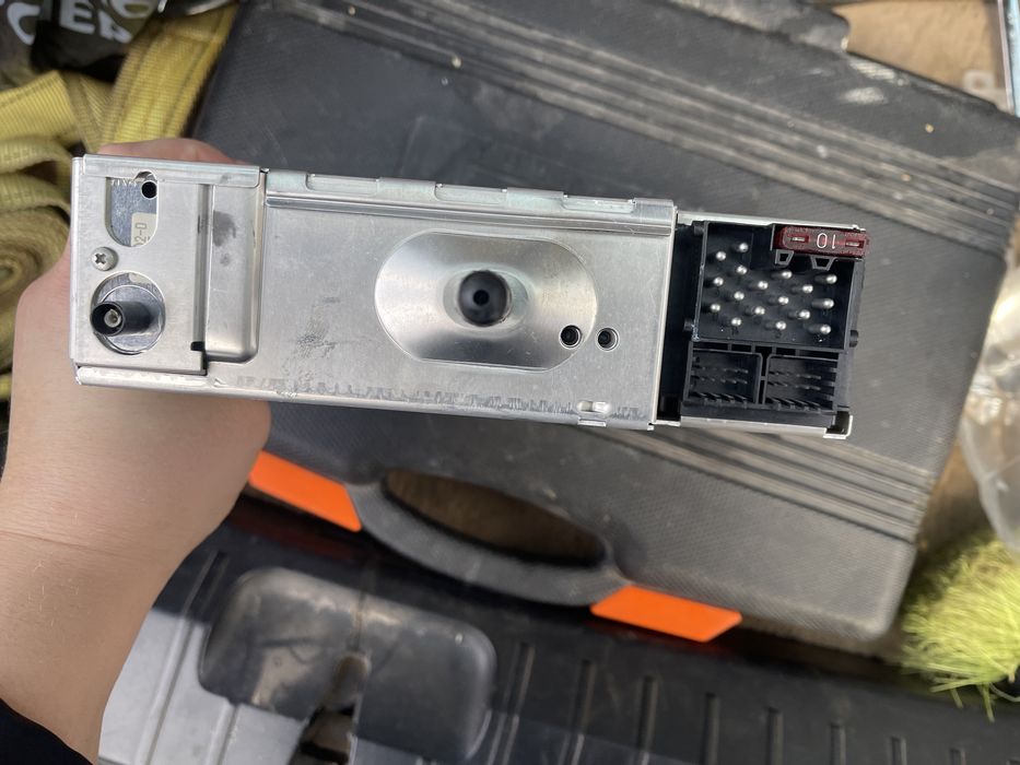 штатна магнітола  бмв е46  оригінал(на запчастини/ремонт)