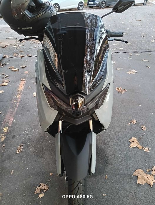 Nmax 2025 0km, com GPS.