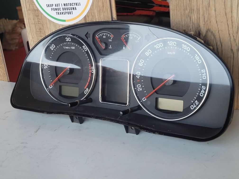 Licznik Prędkościomierz Zegar SKODA SUPERB 1 3U4 01-08r 1.9 TDI 130KM