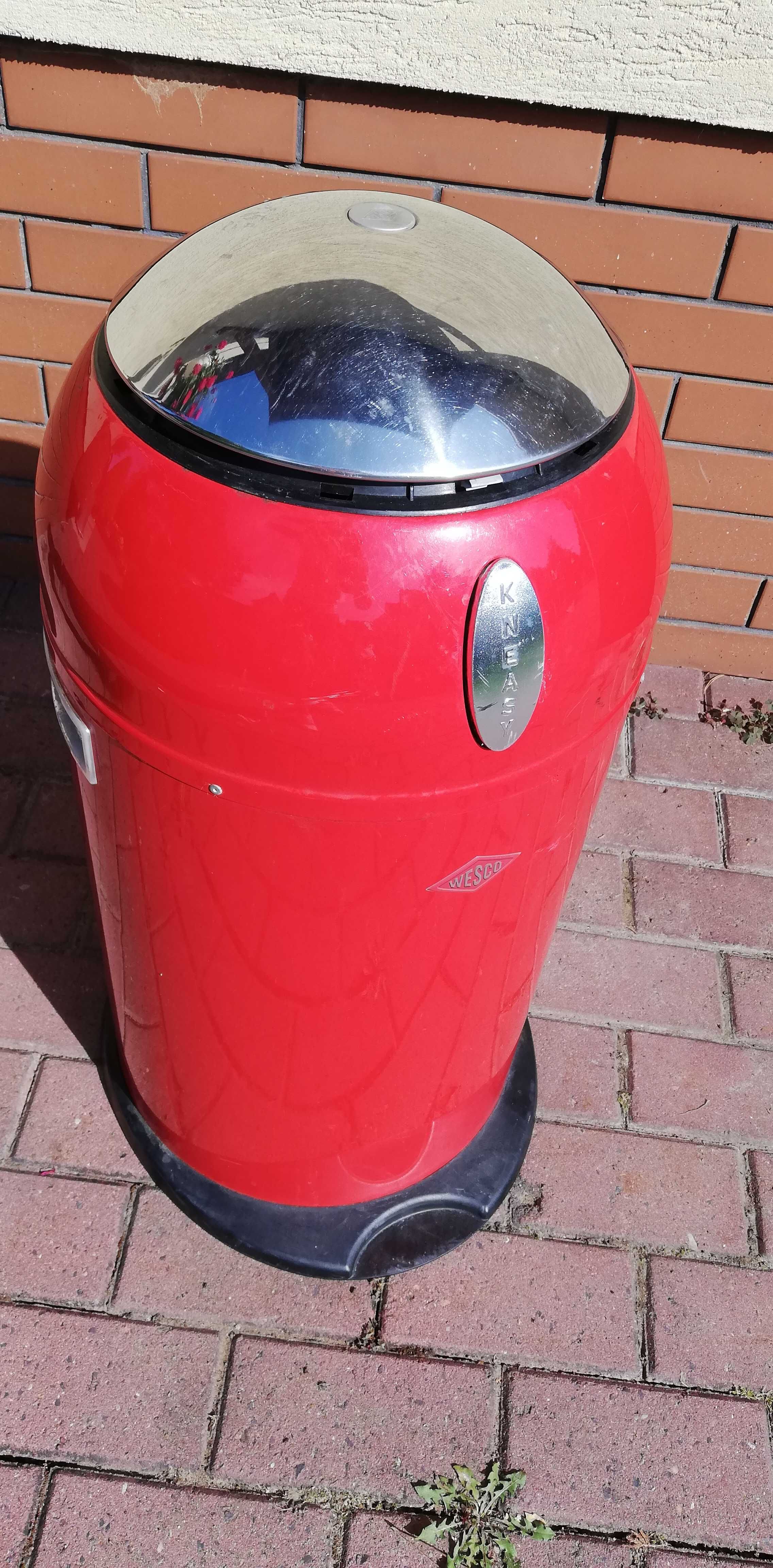Kosz na śmieci śmietnik czerwony metalowy zewnętrzny