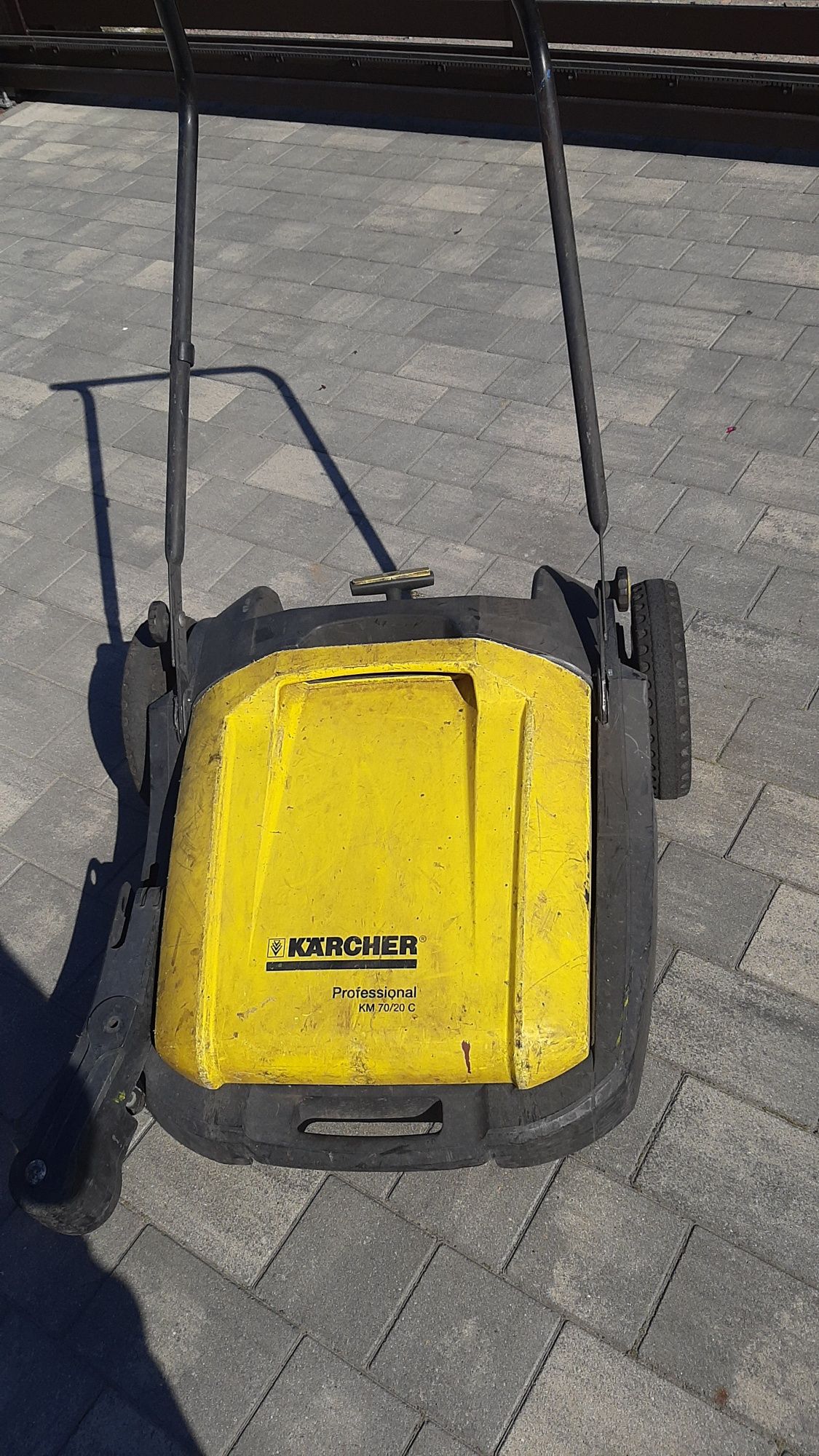 Zamiatarka karcher profesional