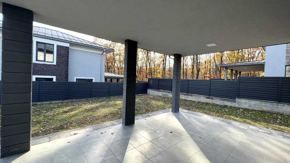 Новий будинок 180 кв.м. 6 соток, в закритому комплексі. Ходосівка