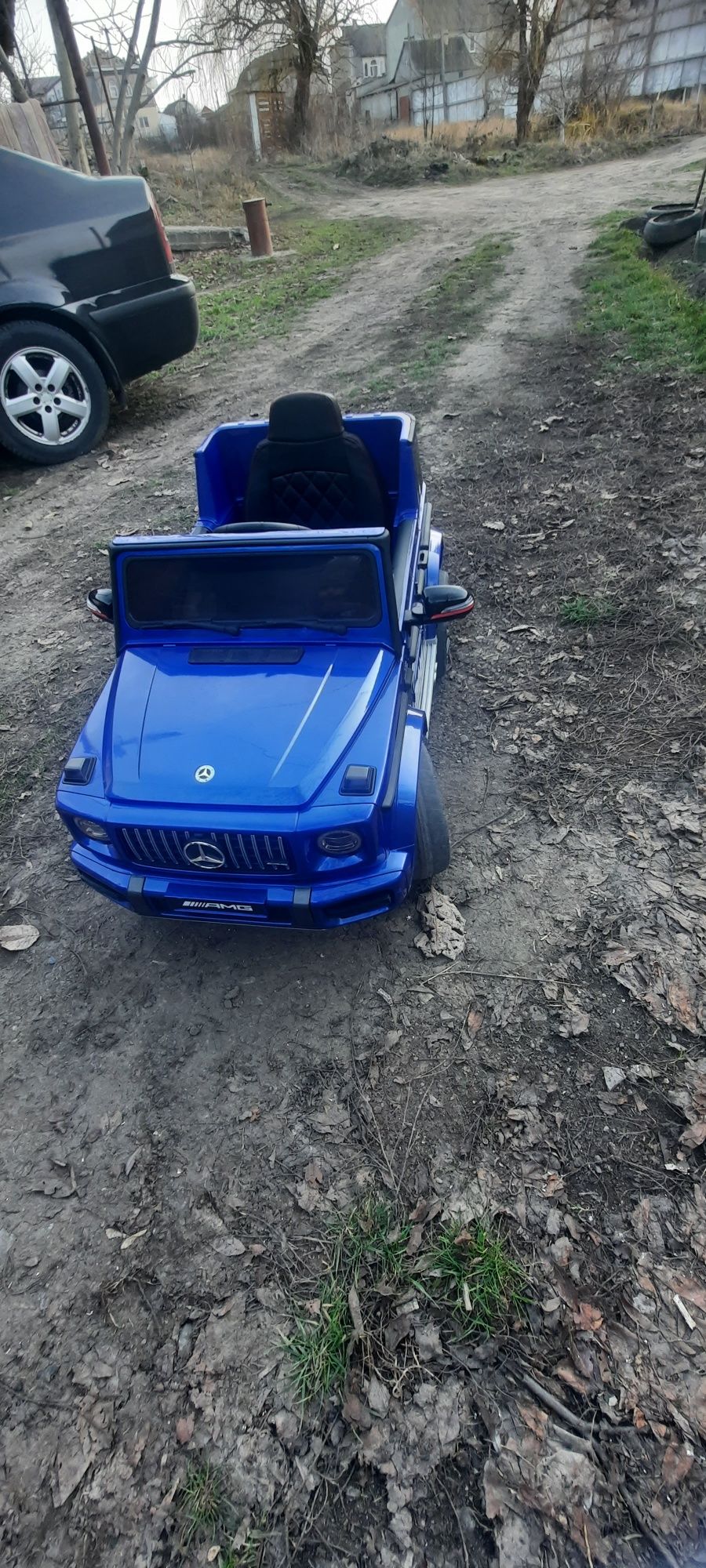 Детский электрический автомобиль