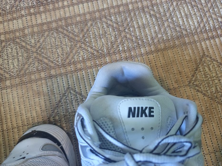 кросівки NIKE P6000