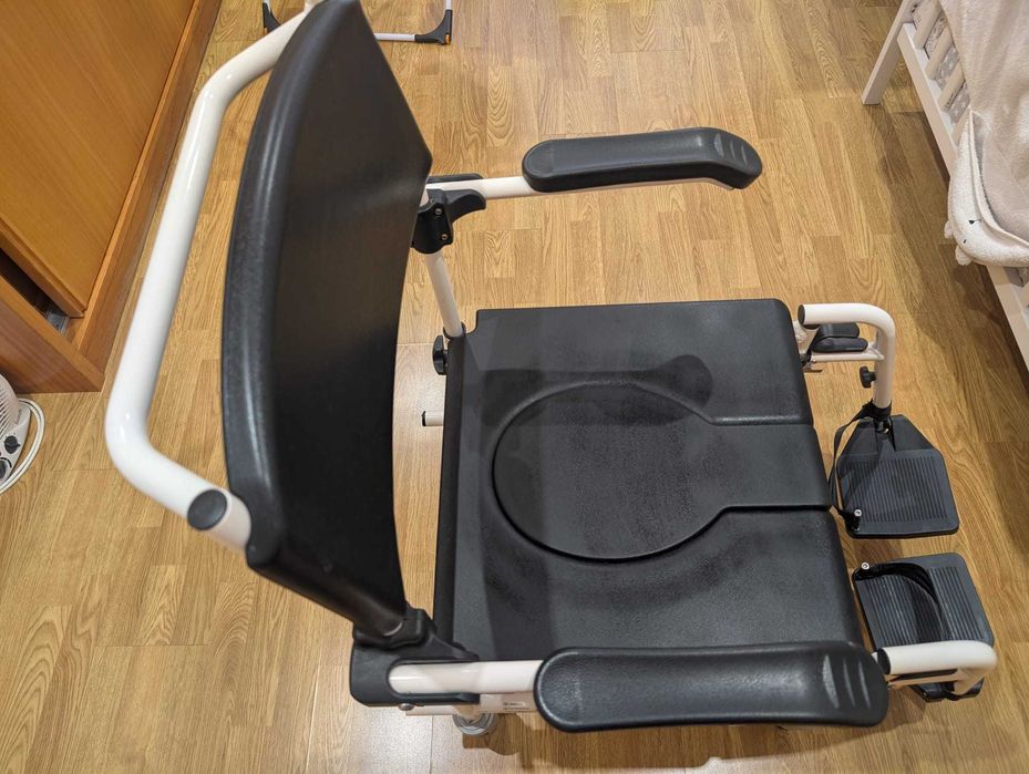Cadeira Sanitária Como Nova preço original 395€