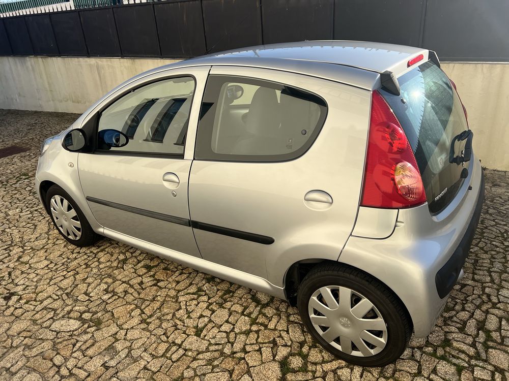 Peugeot 107 - 1.4 HDI