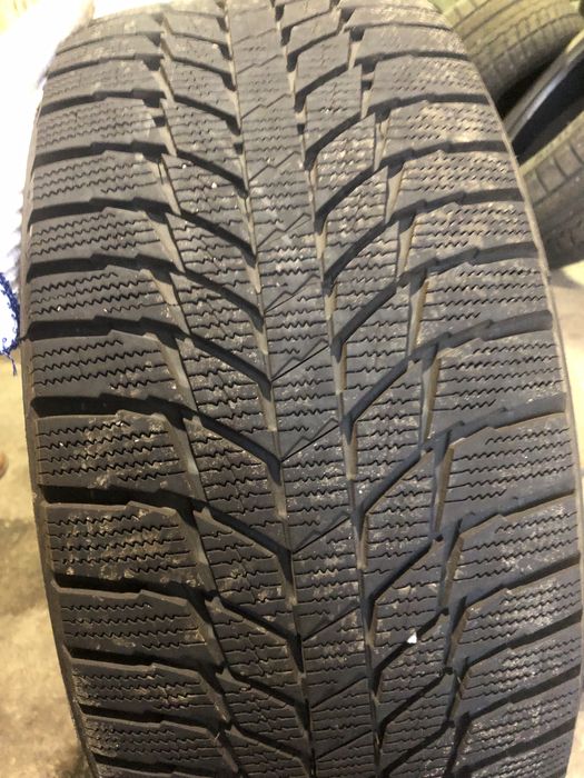 Шина резина 225/40 р18 состояние нового