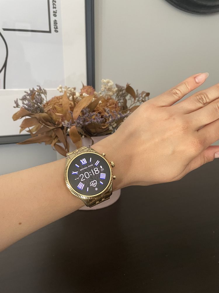 Zegarek smartwatch Michael Kors damski Lexington MKT5078