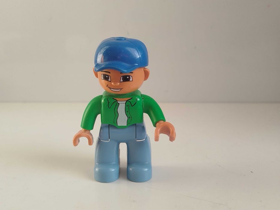 Lego Duplo - figurka, ludzik, mężczyzna, zielona koszula (1)
