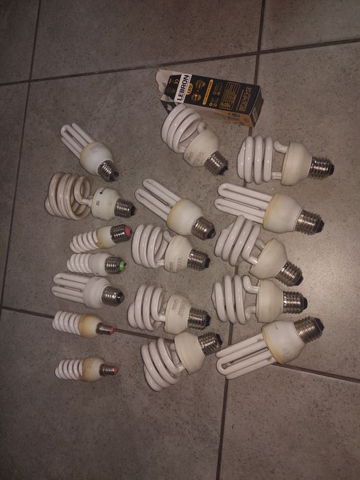 Бу лампа цоколь e27 дневная освещение