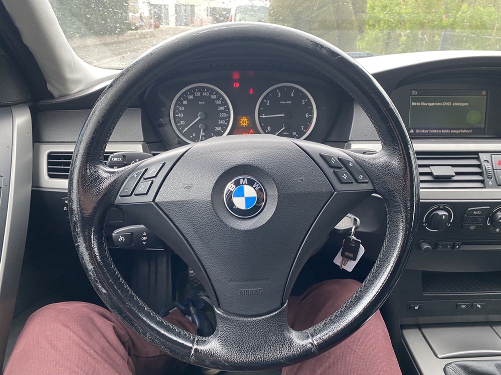 Продам авто BMW 520 i