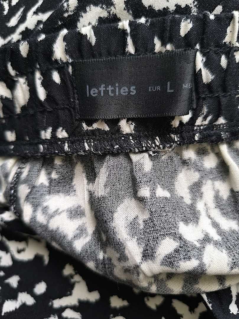 Calças mod. carrot, confortáveis e com um look jovem - Tam. L  Lefties