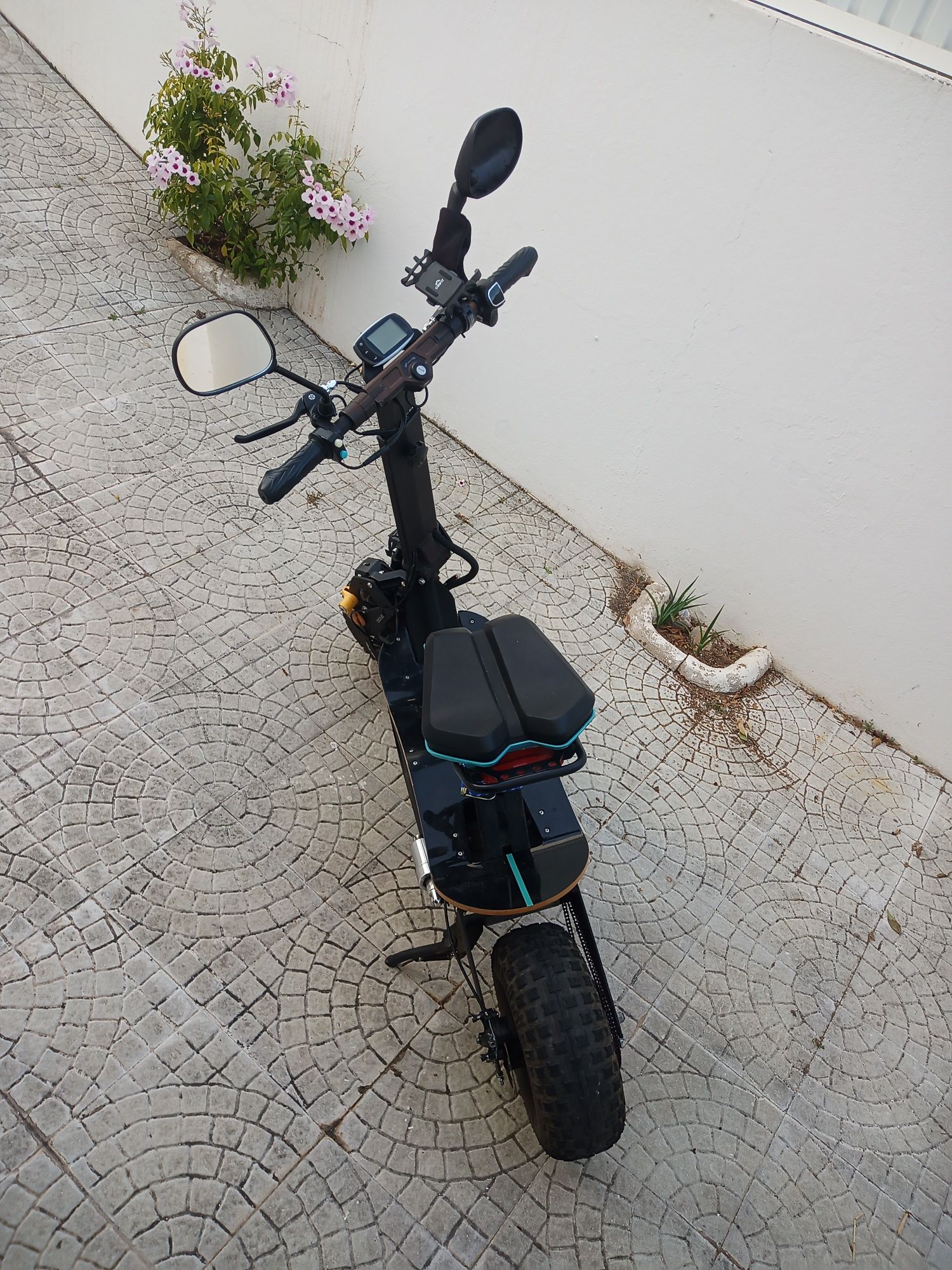 Scooter Trotinete Elétrica 45klm/h Estilo Off-road Autonomia de 50klm