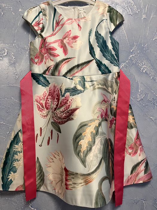 Плаття Next на дівчинку(122см.)