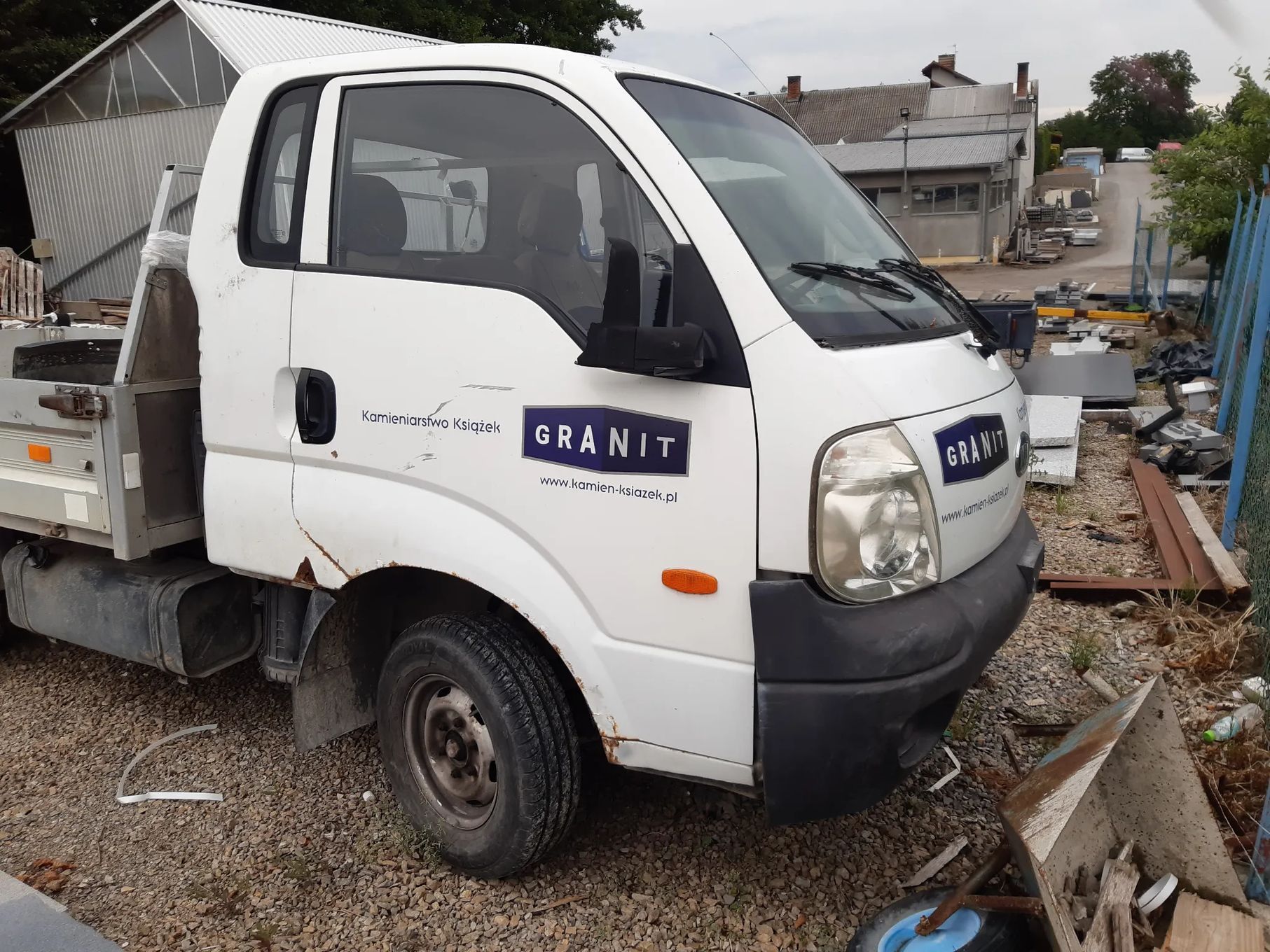 Kia Pryzmat K2500  Kia Pryzmat K2500 lekko uszkodzony