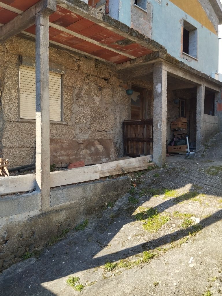 Casa com terreno