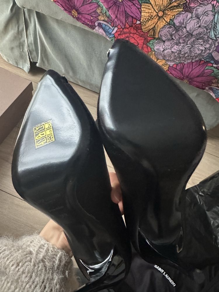 Szpilki Saint Laurent YSL czrane satyna
