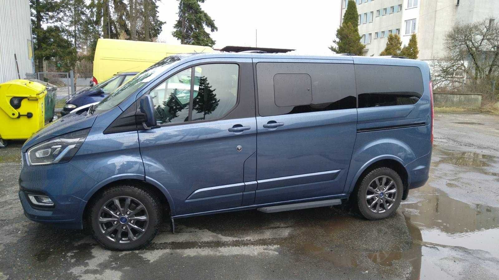 Ford Tourneo Custom HYBRID