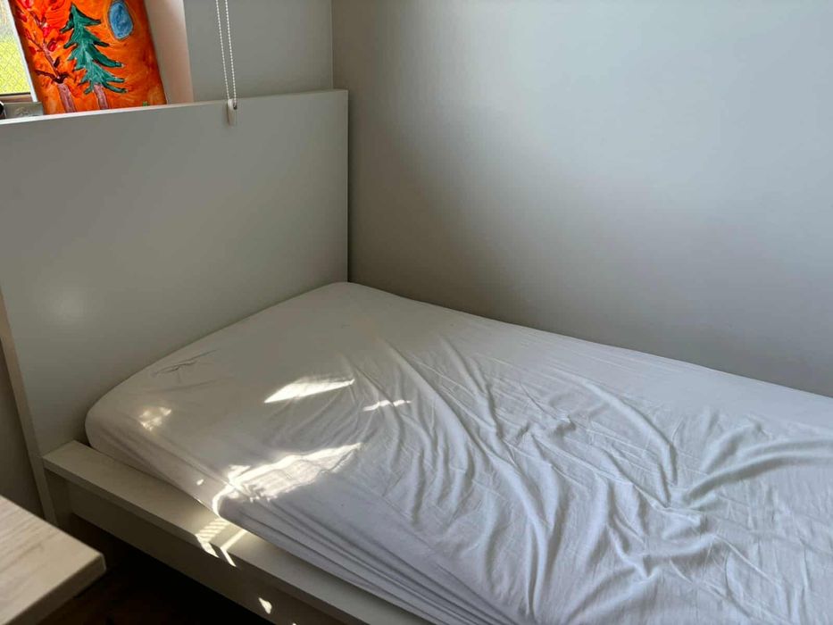 Łóżko MALM Ikea wraz z materacem