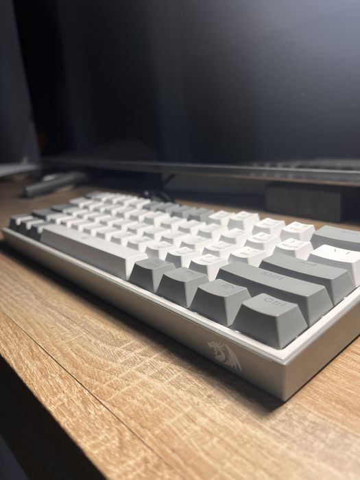 Teclado Mecanico RedDragon 60%