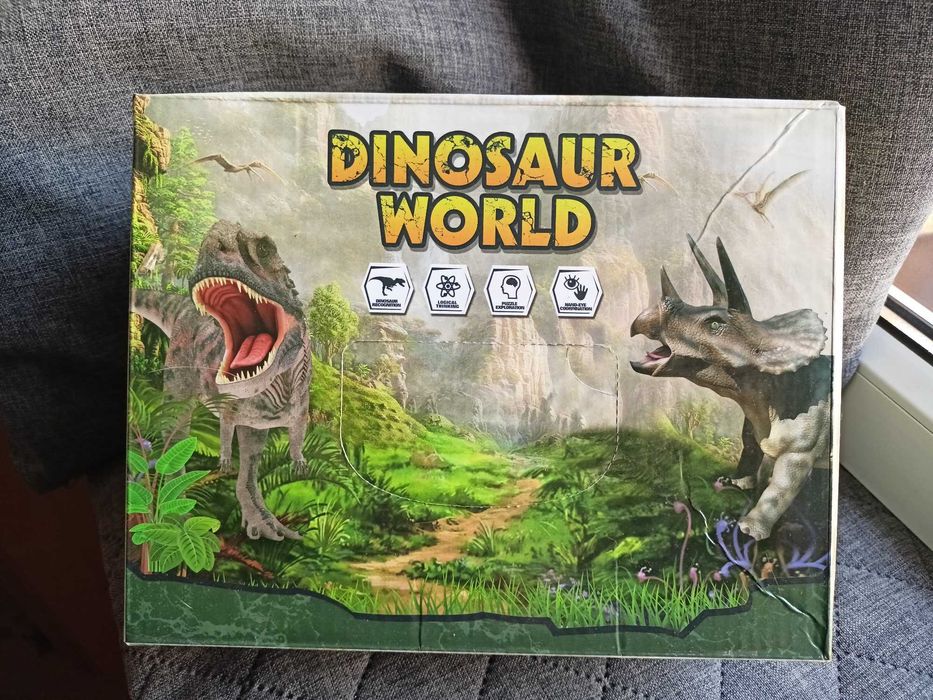 Zabawka Świat Dinozaurów komplet