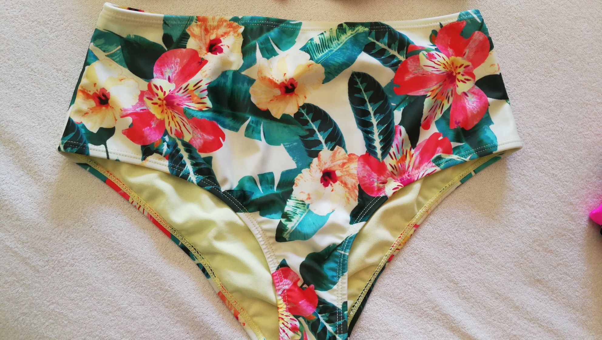 NOVOS Bikinis Calzedonia XS + Lefties S