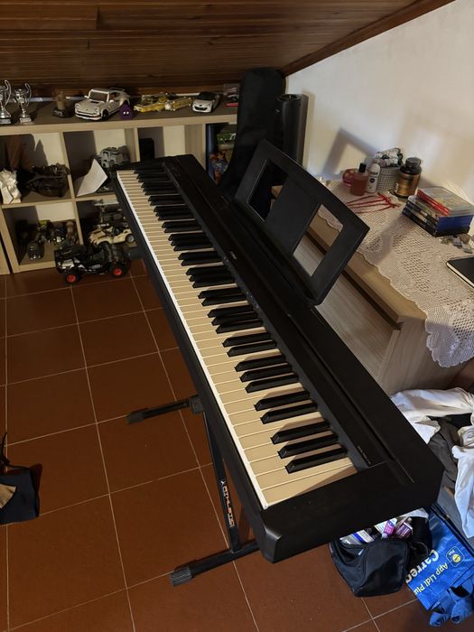 Piano Yamaha P-45 + Suporte