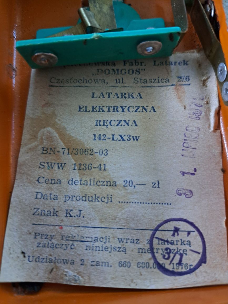 Stara latarka elektryczna ręczna 142-LX3w Domgos PRL 1970 vintage