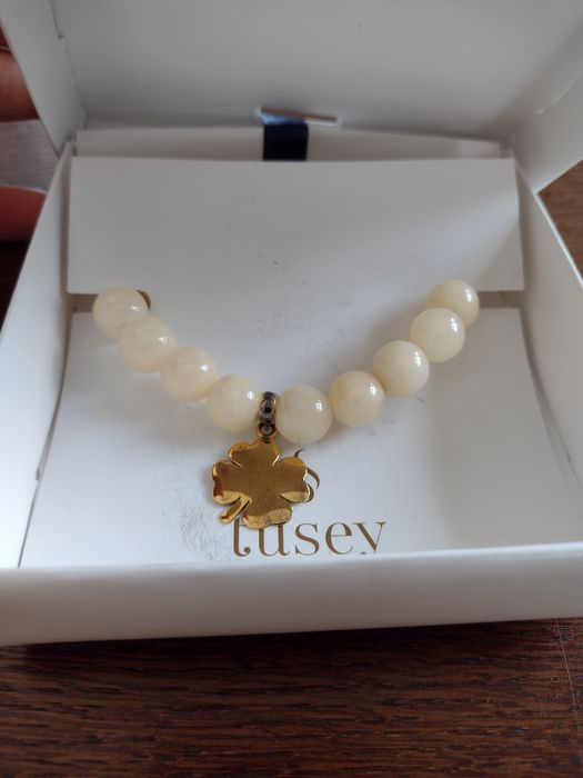 Bransoletka z koniczynką tusey