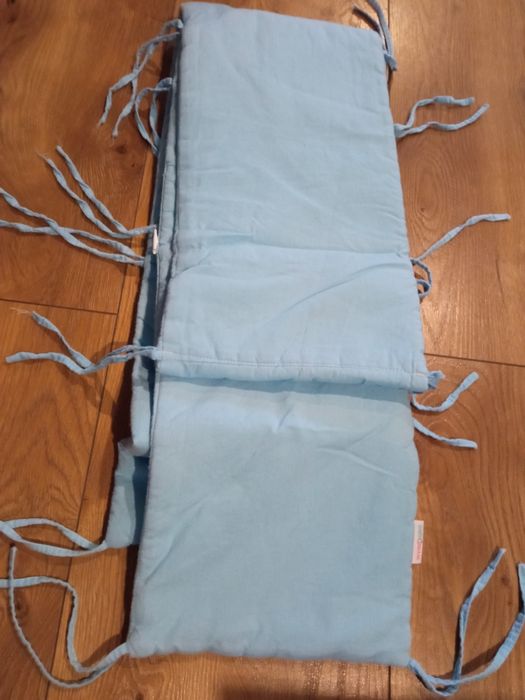 ochraniacz na szczebelki do łóżeczka