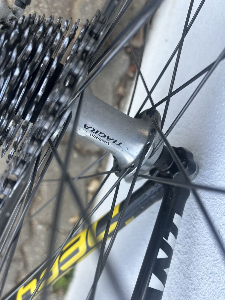 Bicicleta estrada Giant defy 2