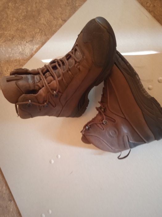 Ботинки туристические кожа 43 размер